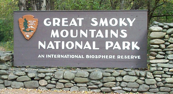 Great Smoky Mountains welcome sign